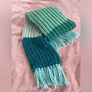 12$ ❤️ Blue Hand knitted scarf with Fringe Crochet Soft